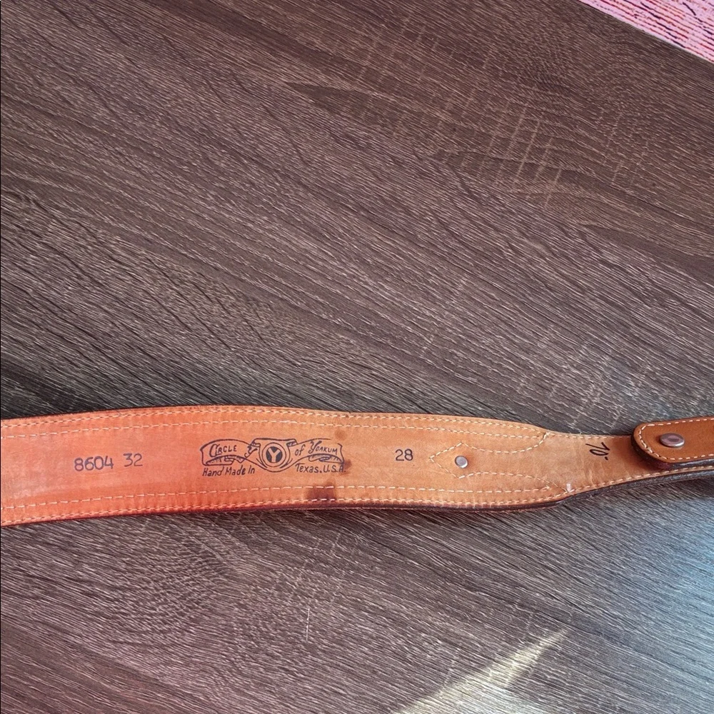 Women’s Vintage Circle Y of Yoakum Multi Color Belt Size 28
